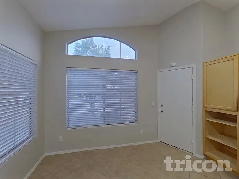 1612 E Barbarita Ave — Photo 5