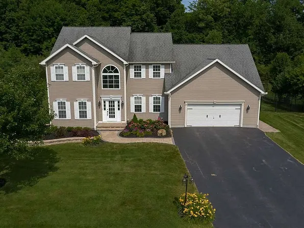 31 Apple Tree Ln, Gansevoorty, NY 12831