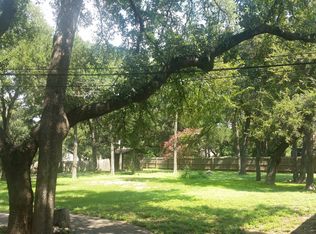 210 Waxwing Dr, Buda, TX 78610
