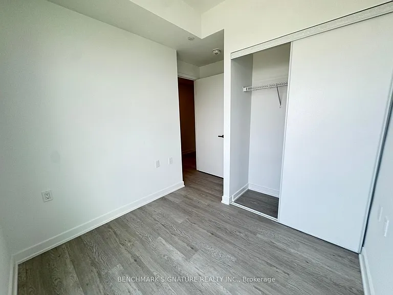 88 Queen St E #4603 — Photo 12