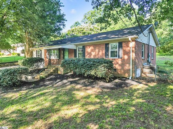4th image of 103 Davis Dr