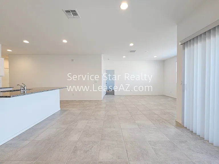 1167 W Del Monte Pl — Photo 16