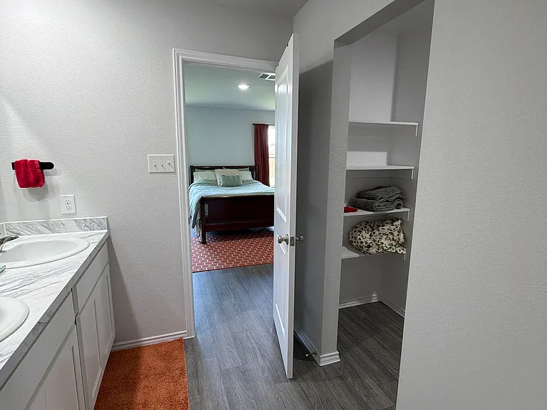 Eagles Nest Dr — Photo 5