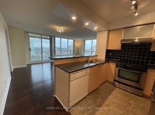 48 Suncrest Blvd #805, Markham, ON L3T 7Y5
