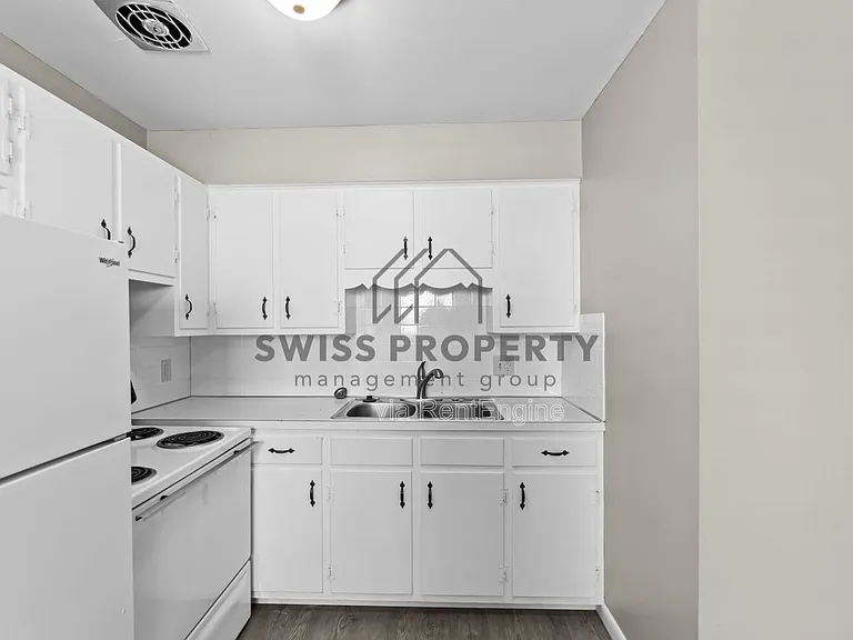 1549 Oakland Park Ave — Photo 24