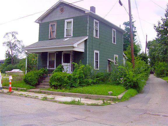 3rd image of 122 Iglehart St