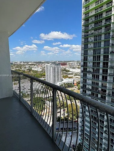 1750 N Bayshore Dr #2807 Photo 1