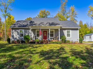 1075 Smiley Troutt Rd, Bethpage, TN 37022