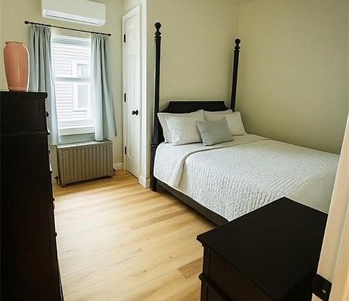 5th image of 460-458 Smithfield Ave