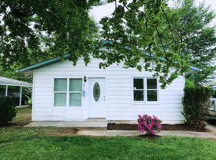 411 Carrollton Dr, Frederick, MD 21701