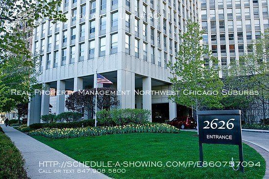2nd image of 2626 N Lakeview Ave APT 3011