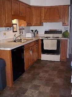 4th image of 1020 Blanchette Dr