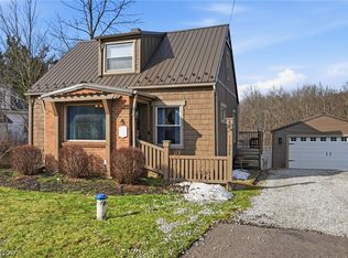 11028 Mayfield Rd, Chardon, OH 44024