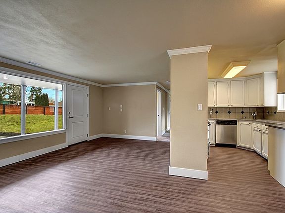 5th image of 23210 50th Ave W