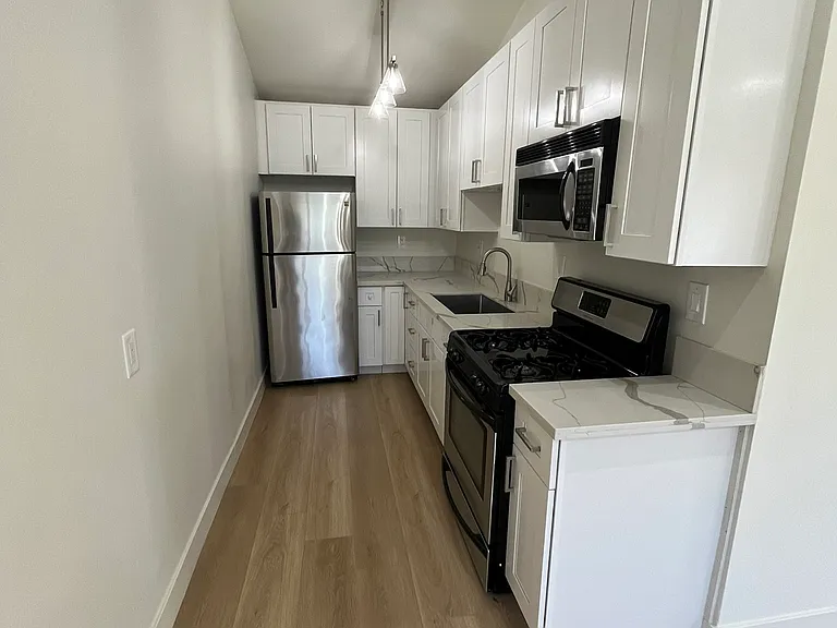 15239 Covello St #15239 — Photo 12