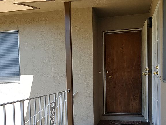 Front Entrance to Appartment