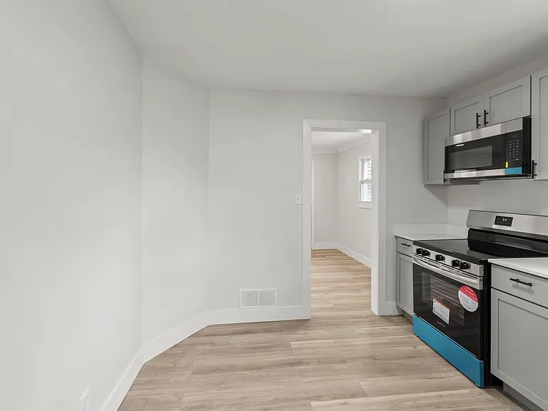 2511 Baywood St — Photo 28