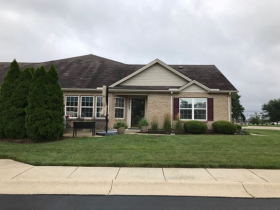 2nd image of 5023 Twin Lakes Cir