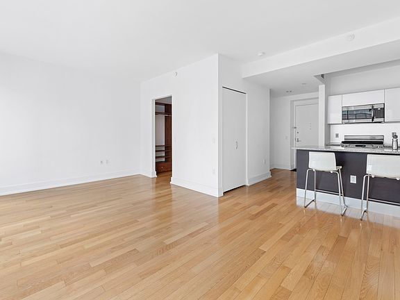 3rd image of 350 W 42nd St APT 9I