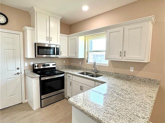 5th image of 3104 Kenwood St #2