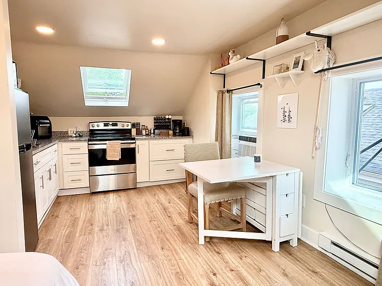 105 Brackett St #3 — Photo 8