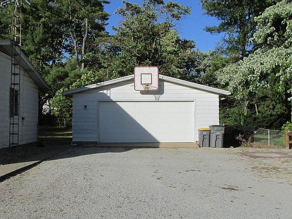 3rd image of 3122 State Road 26 W