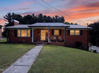 329 Spring Hill Ter, Bristol, VA 24201