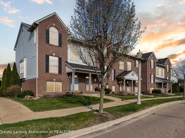 625 Nantucket Dr, Lansing, MI 48906