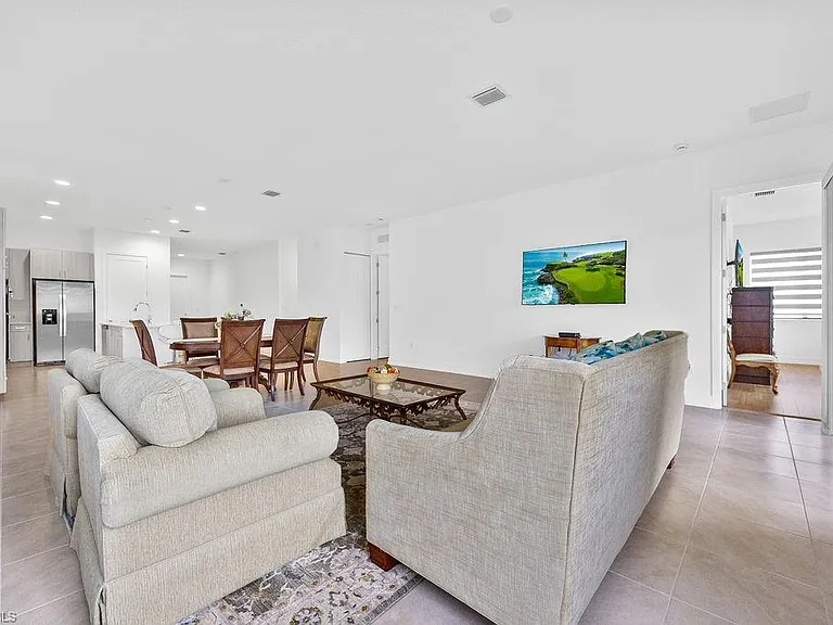 5293 Marano Dr — Photo 9