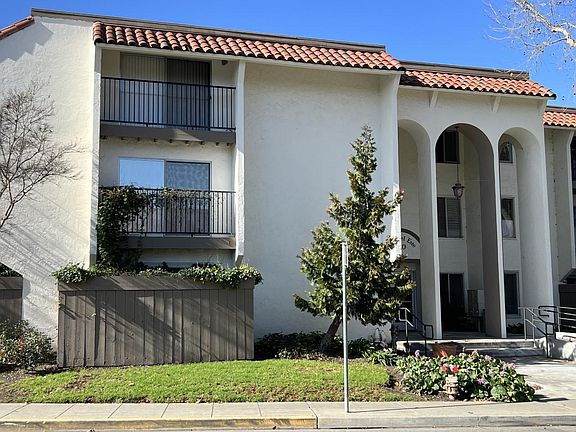 2nd image of 1720 Halford Ave APT 228