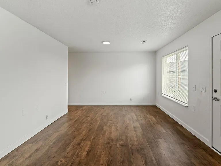 Metro Apartments At Bethalto — Photo 18