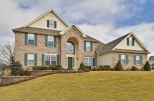 1st image of 1634 Whispering Hollow Ct