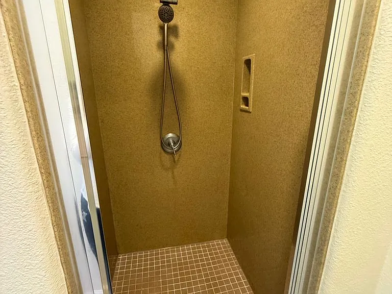 2327 Capistrello St — Photo 15
