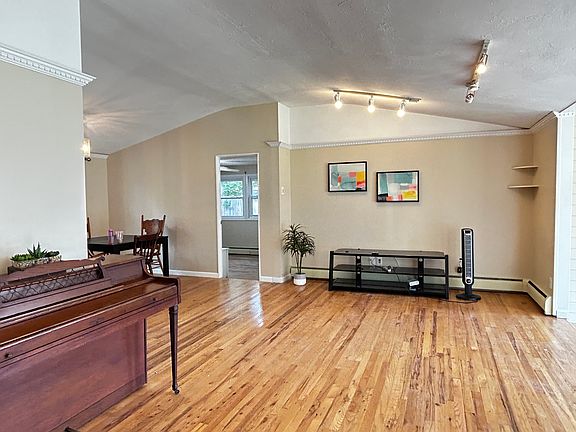 2nd image of 90 University Heights Dr