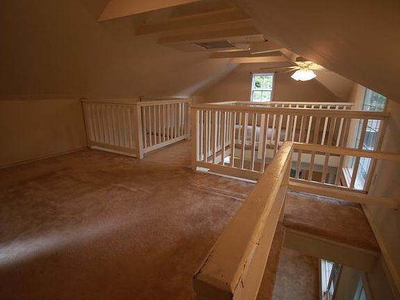 5th image of 9 Eureka St #A