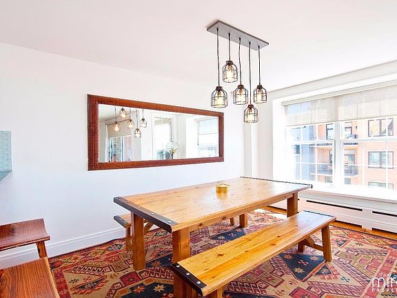 4th image of 185 India St APT 5A