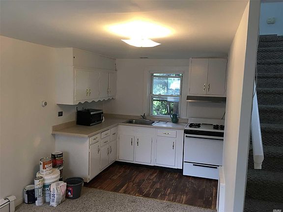 4th image of 59 Linden St