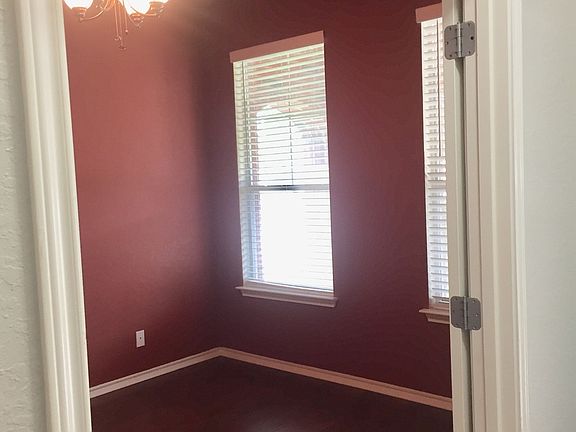 3rd image of 1030 W Caprese Ln