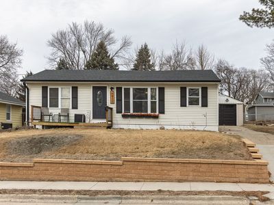 6811 Maryland Dr, Urbandale, IA, 50322