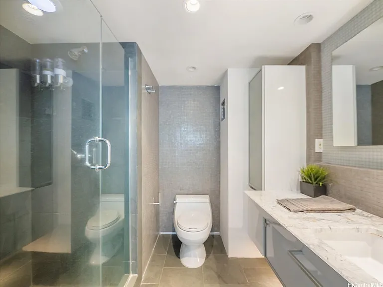 3015 Kalakaua Ave #401 — Photo 11