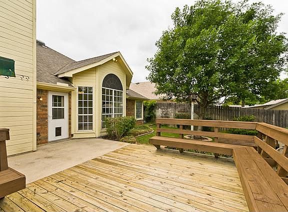 5th image of 1810 Quail Hollow Dr