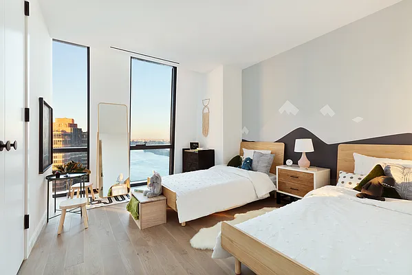 Rented by Compass | media 7