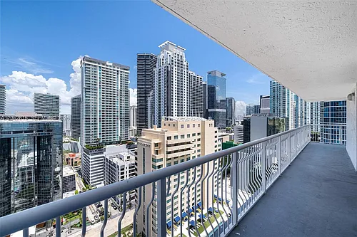 1200 Brickell Bay Dr #2824 Photo 1 1200 Brickell Bay Dr #2824 Photo 1