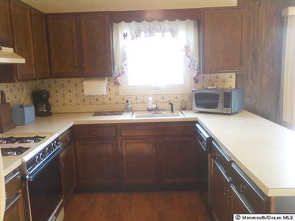 2nd image of 129 Troumaka St
