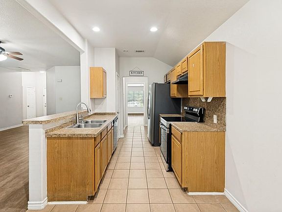 3rd image of 16413 Ryan Guinn Way