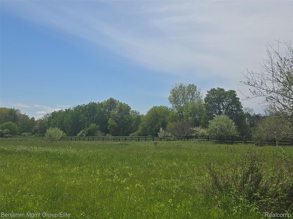 6827 Lapeer Rd, photo 15
