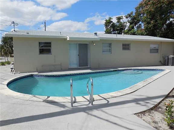 2nd image of 3640 NW 6th St