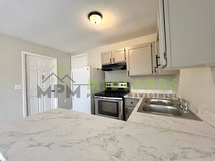 290 Browning Ct #B — Photo 17