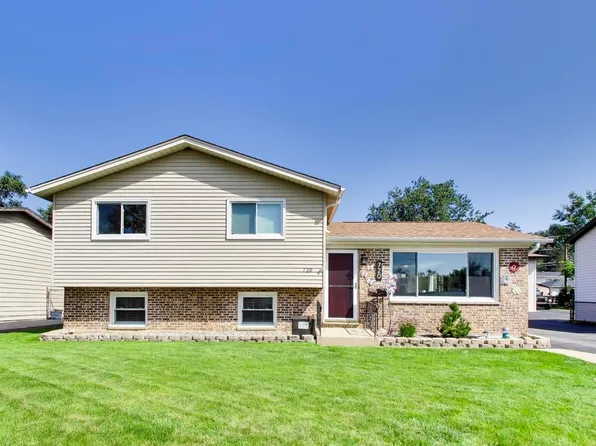 720 Warrior Dr, Round Lake Heights, IL 60073