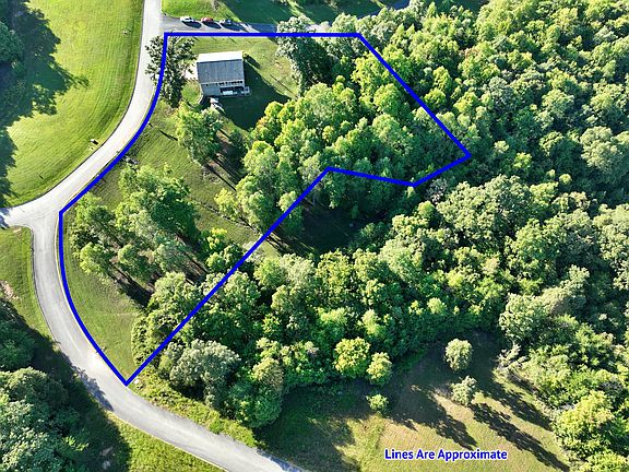3rd image of 385 Hidden Forest Trl